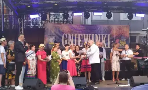 Zdjęcie do &bdquo;Polska smakuje&rdquo; &ndash; kulinarne emocje i wielki sukces K&oacute;ł Gospodyń Wiejskich z Gminy Tczew w Gniewie!