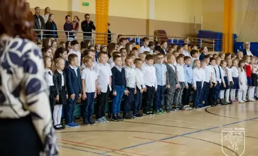 Zdjęcie do Uroczyste ślubowania pierwszoklasist&oacute;w w szkołach Gminy Tczew. Aż 130 nowych uczni&oacute;w rozpoczęło szkolną przygodę!