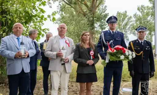 Zdjęcie do Uroczystości patriotyczne w Miłobądzu &ndash; 87. rocznica śmierci Michała R&oacute;żanowskiego